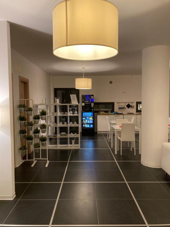 Hotel Civico 27 Cosenza Esterno foto
