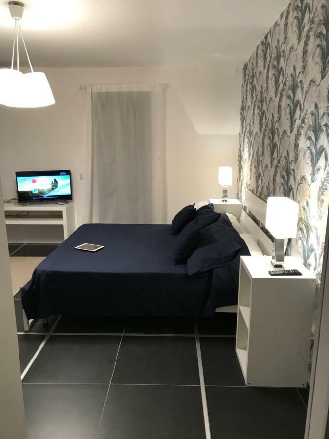 Hotel Civico 27 Cosenza Esterno foto